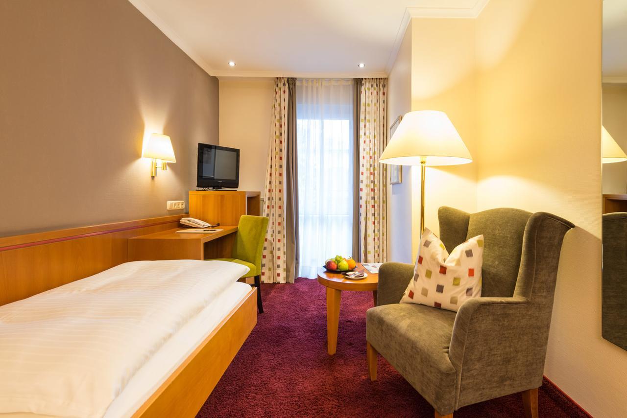 Hotel Heinz Hoehr-Grenzhausen Luaran gambar