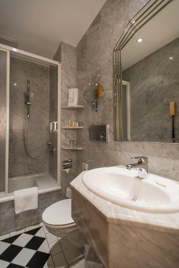 Hotel Heinz Hoehr-Grenzhausen Luaran gambar